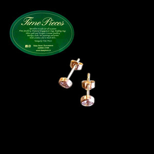 9ct gold stud earrings