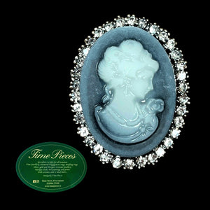 Cameo brooch