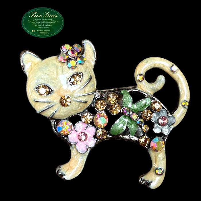 Cat brooch
