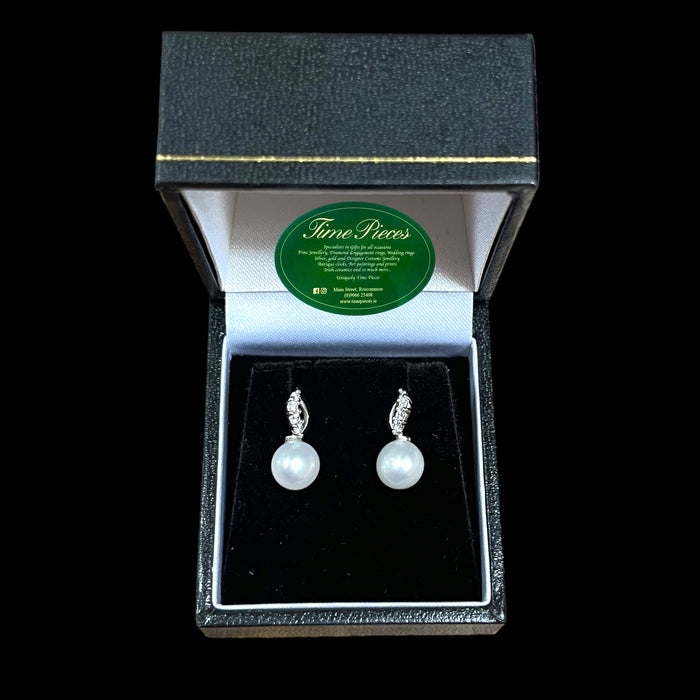 White gold pearl earrings