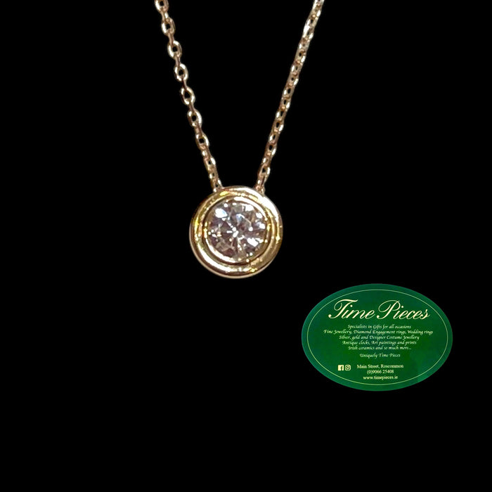 9ct gold pendant