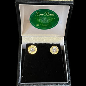 9ct gold stud earring