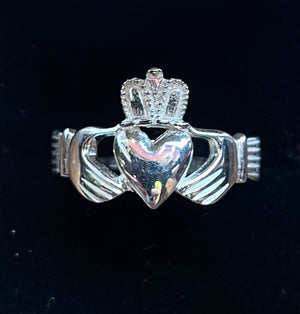 Men’s Silver Claddagh Ring
