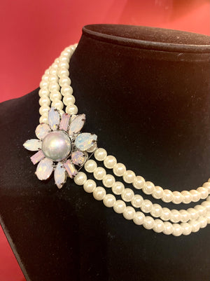 Pearl three row necklace